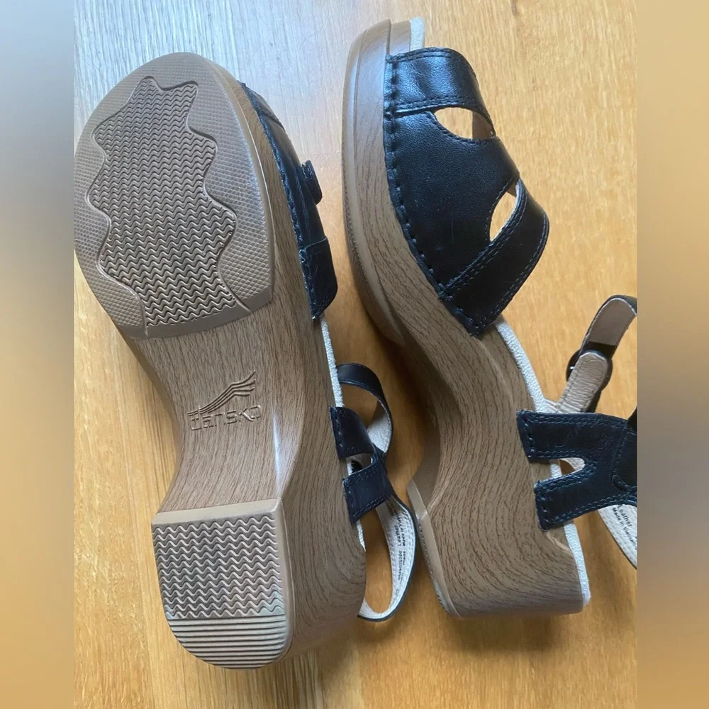 Dansko Season Leather Strappy Sandals, 8-9 - Picture 6 of 7